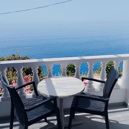 Marisini Sea View Aparthotel Batsi  Exterior photo