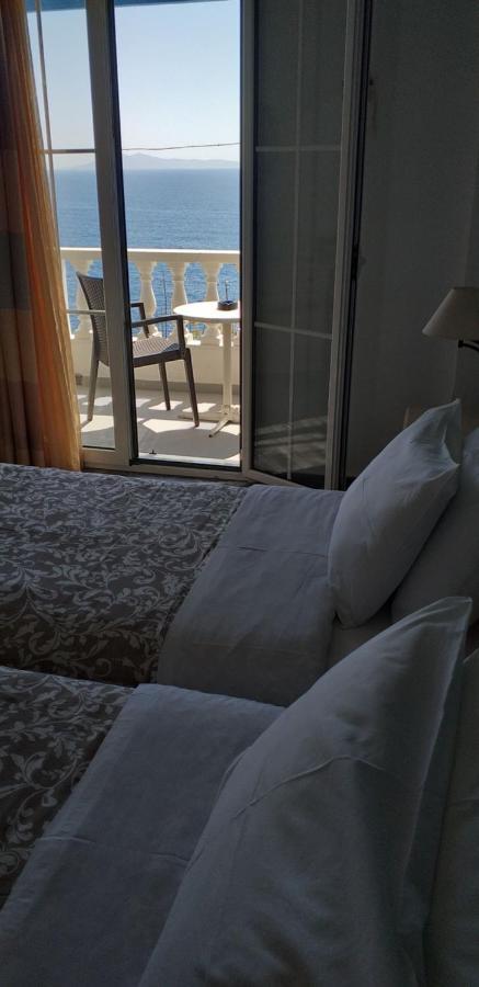 Marisini Sea View Aparthotel Batsi  Exterior photo