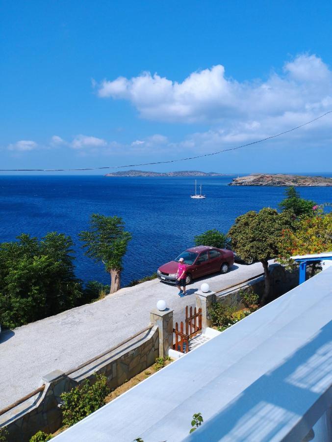Marisini Sea View Aparthotel Batsi  Exterior photo