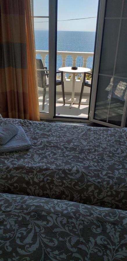 Marisini Sea View Aparthotel Batsi  Exterior photo