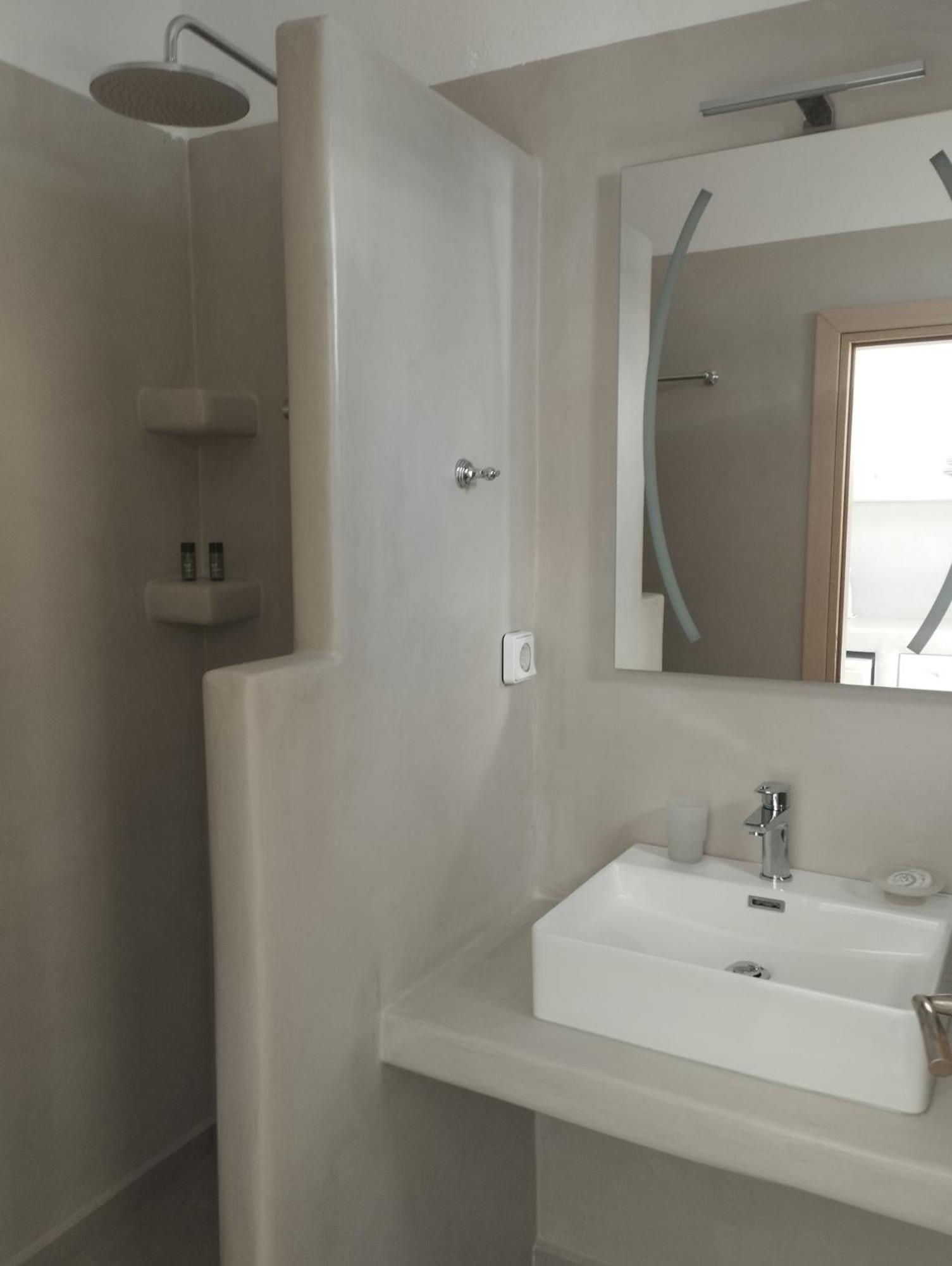 Marisini Sea View Aparthotel Batsi  Exterior photo