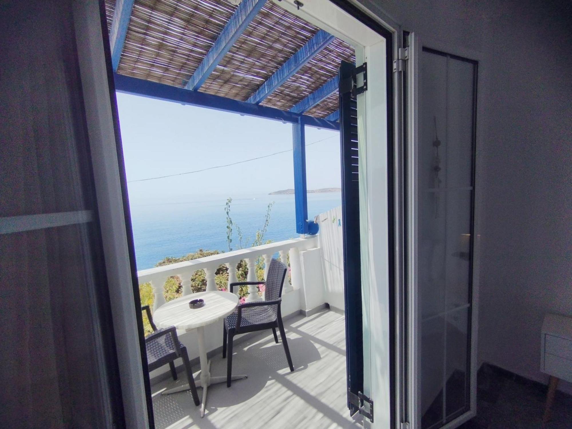 Marisini Sea View Aparthotel Batsi  Exterior photo