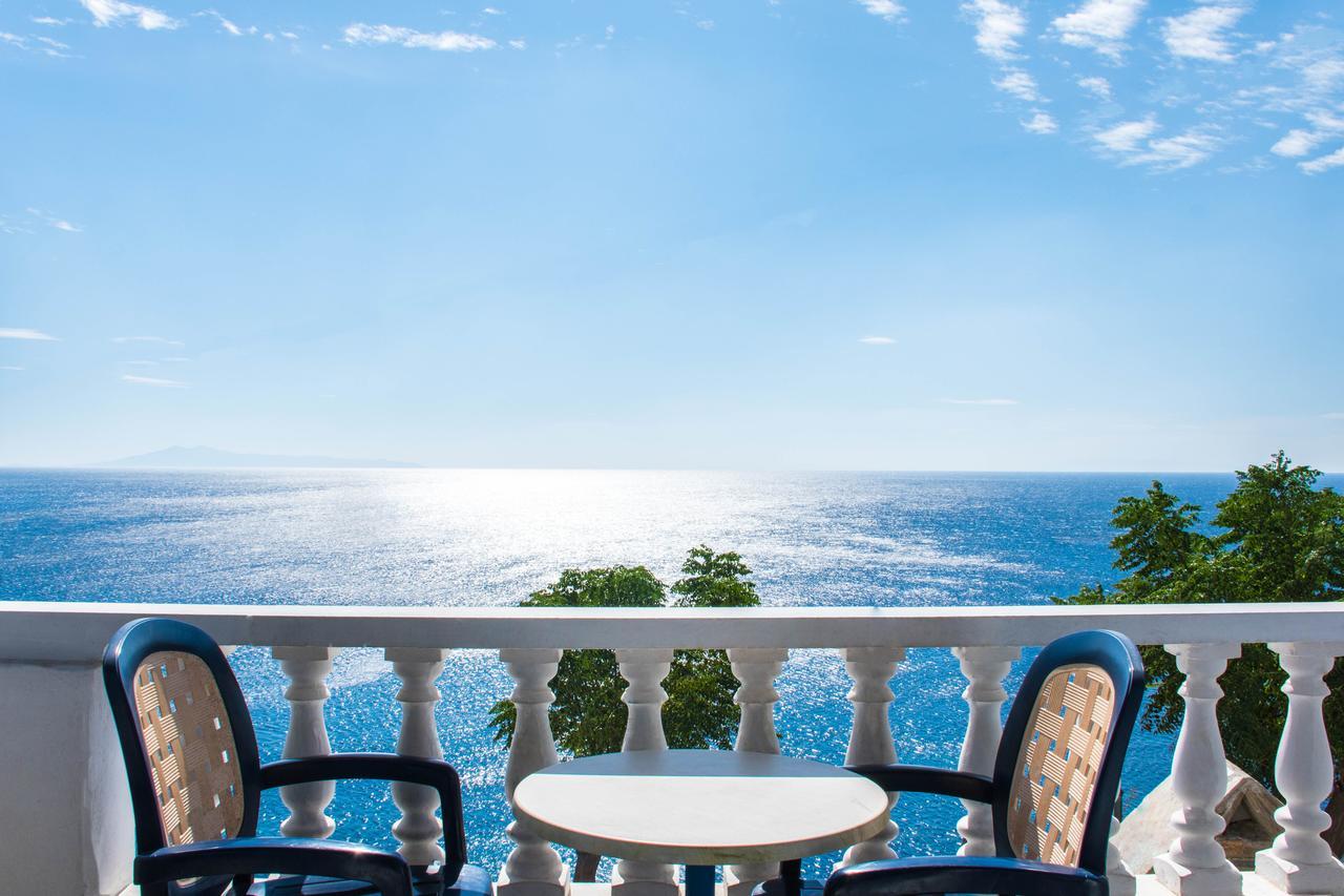 Marisini Sea View Aparthotel Batsi  Exterior photo